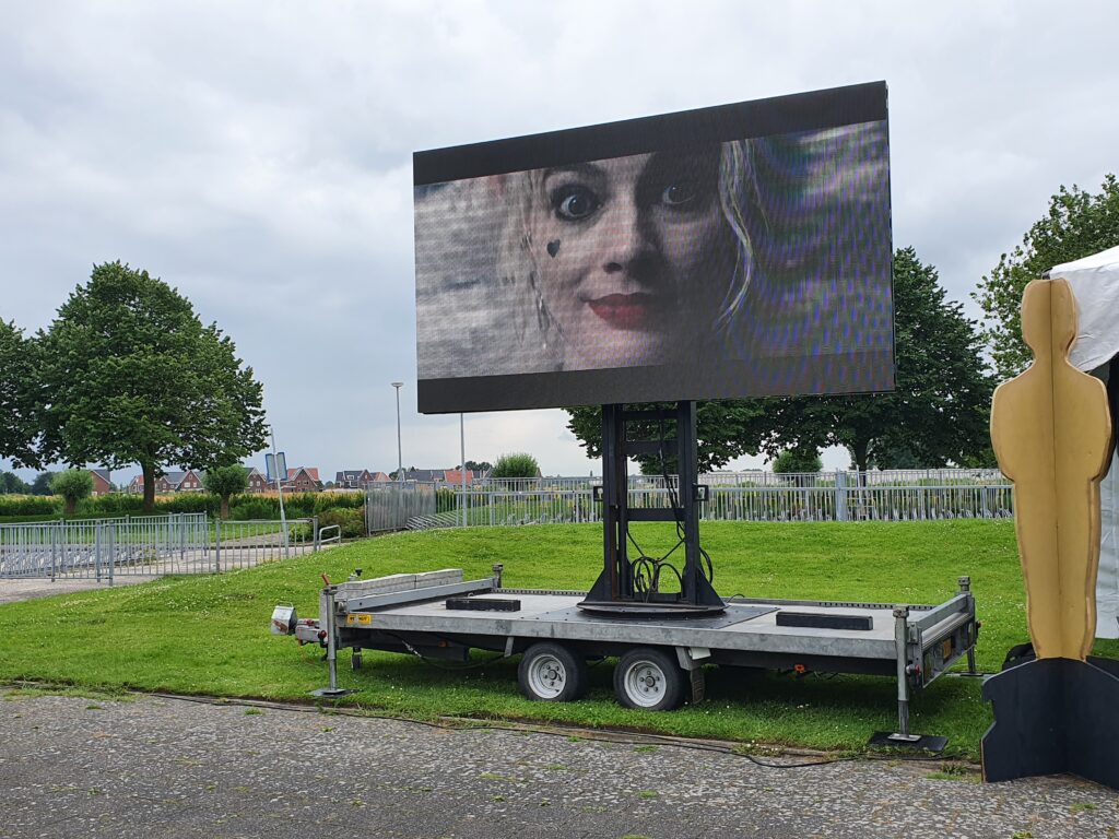 Ledscherm op trailer 3